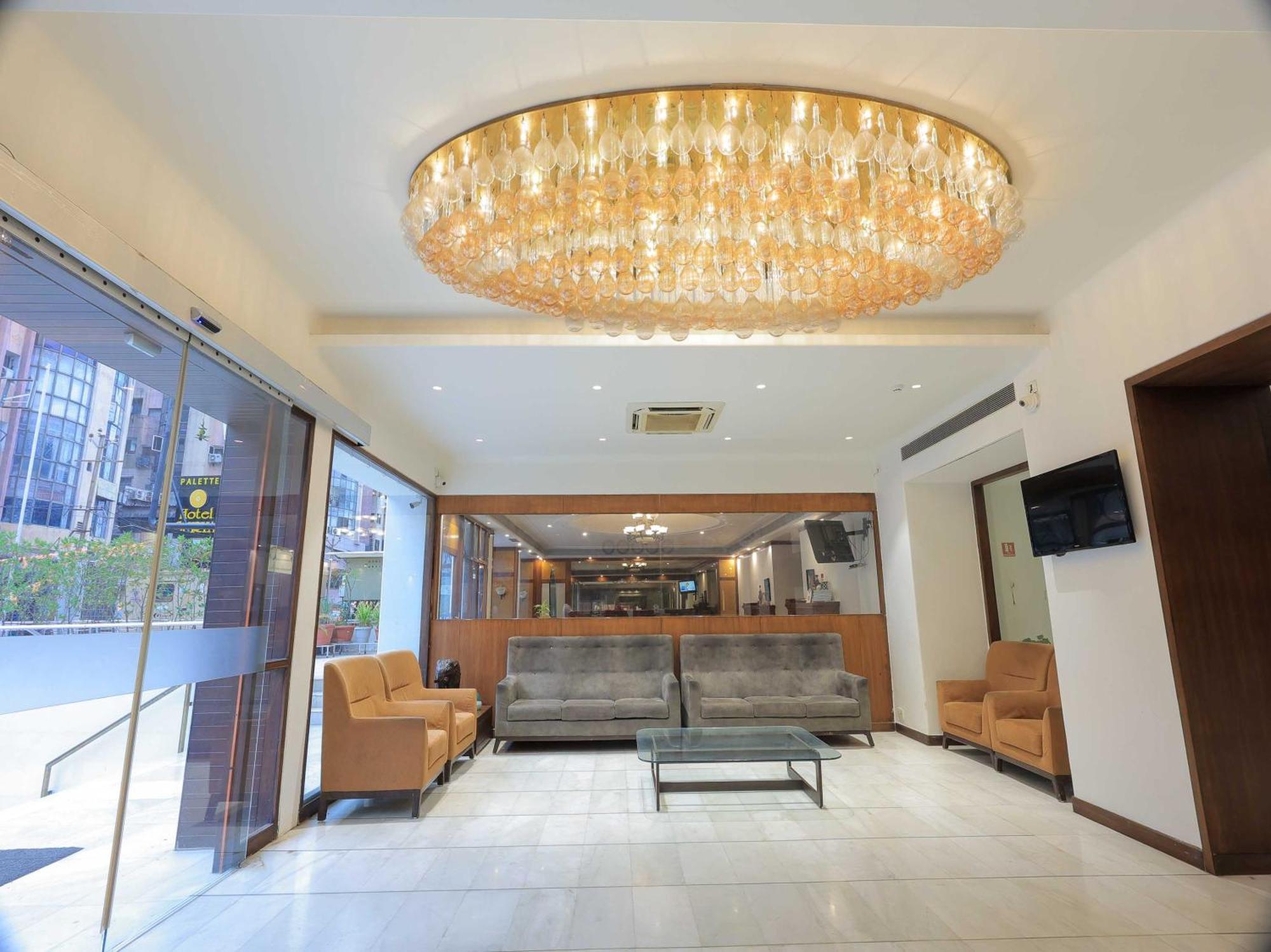Palette Hotel Surya Vadodara Zewnętrze zdjęcie